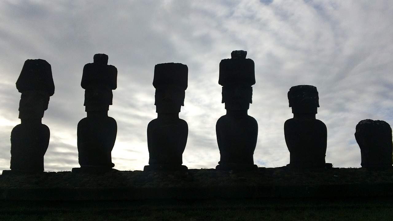 moai-207669_1280